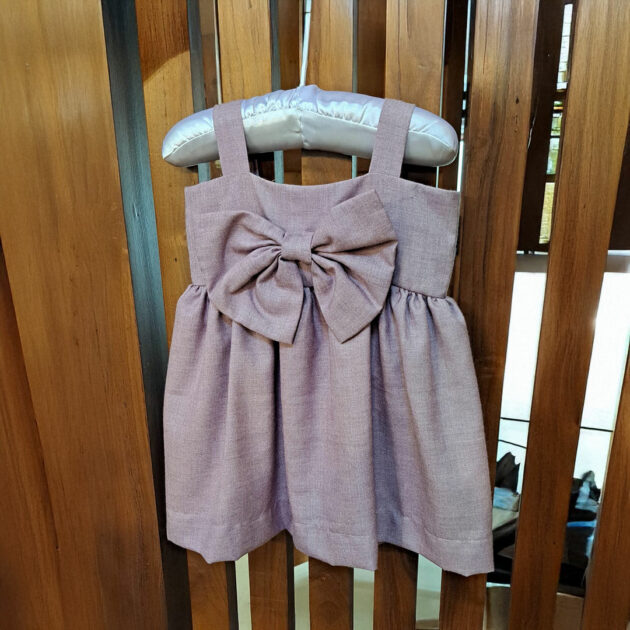 Bow dress